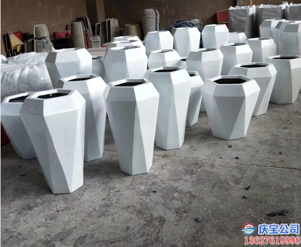 重慶玻璃鋼異形_重慶玻璃鋼座椅_重慶玻璃鋼花箱產品供應(圖6) 重慶玻璃鋼異形_重慶玻璃鋼座椅_重慶玻璃鋼花箱產品供應(圖6)